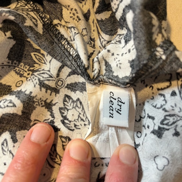 Pendleton Black and White Button Down Blouse with Vintage Pattern - Picture 6 of 6